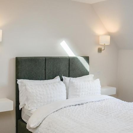 Rowan Tree Apartment - A Modern, Quiet Hideaway With Sweeping Views Across Oban Esterno foto