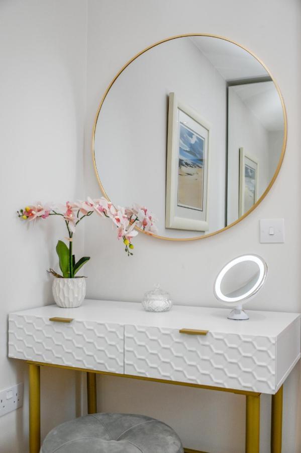 Rowan Tree Apartment - A Modern, Quiet Hideaway With Sweeping Views Across Oban Esterno foto