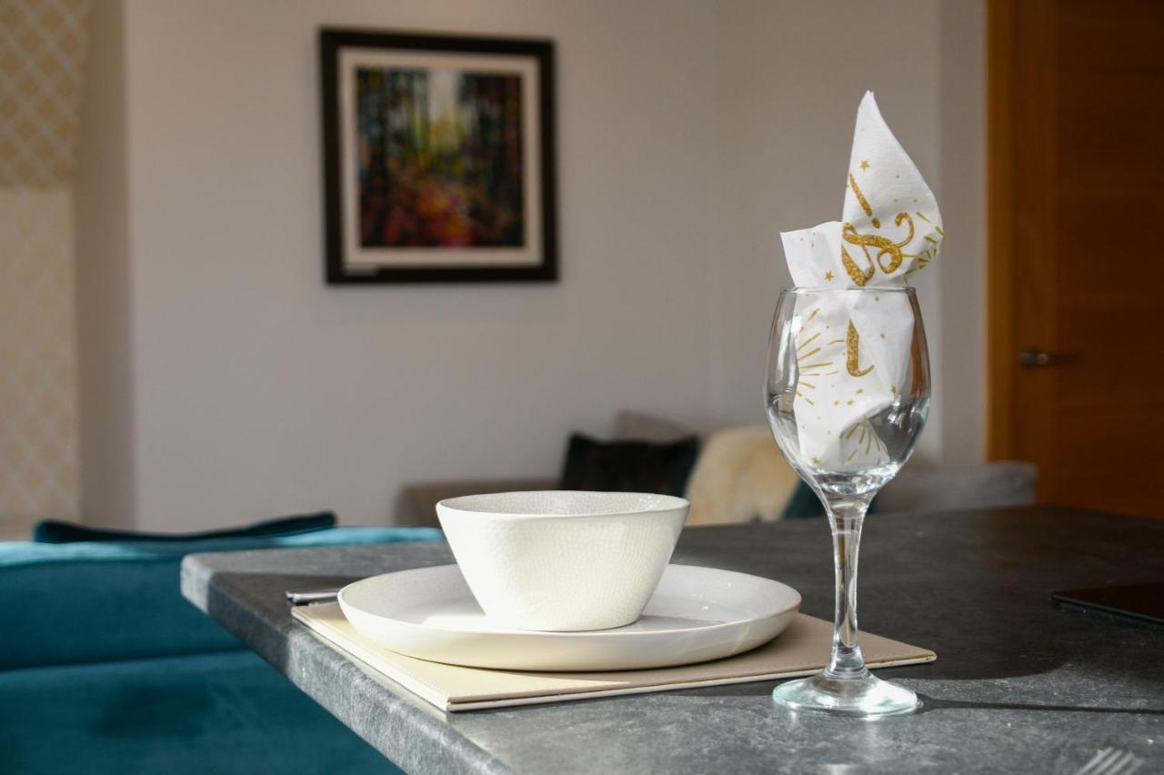 Rowan Tree Apartment - A Modern, Quiet Hideaway With Sweeping Views Across Oban Esterno foto