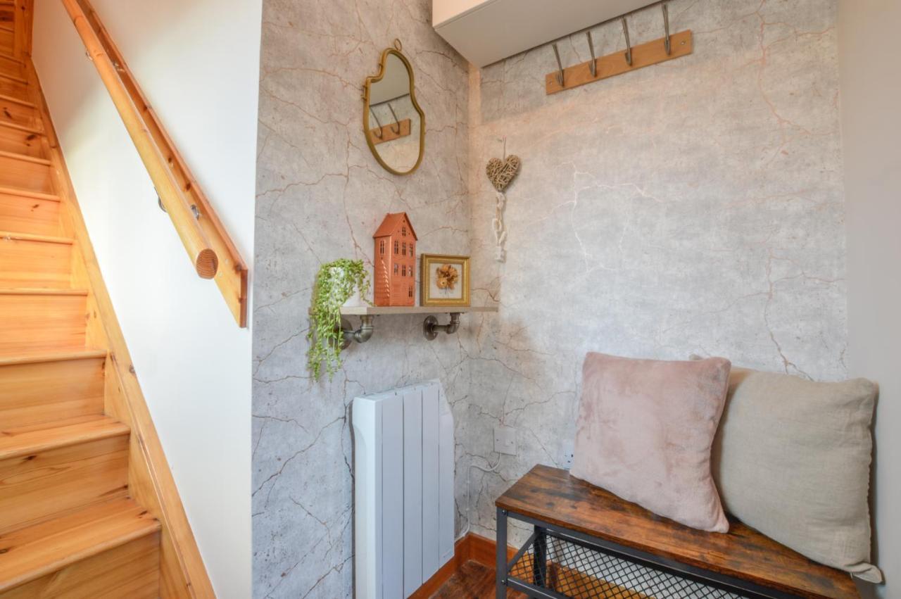Rowan Tree Apartment - A Modern, Quiet Hideaway With Sweeping Views Across Oban Esterno foto