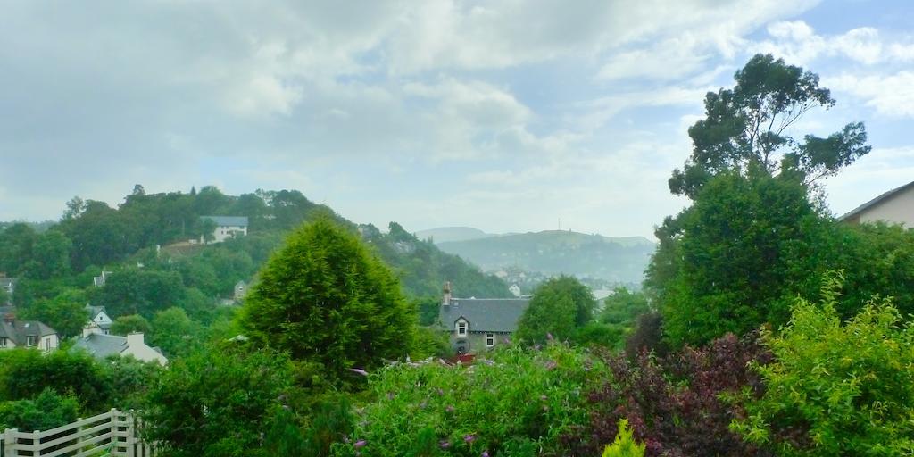Rowan Tree Apartment - A Modern, Quiet Hideaway With Sweeping Views Across Oban Camera foto
